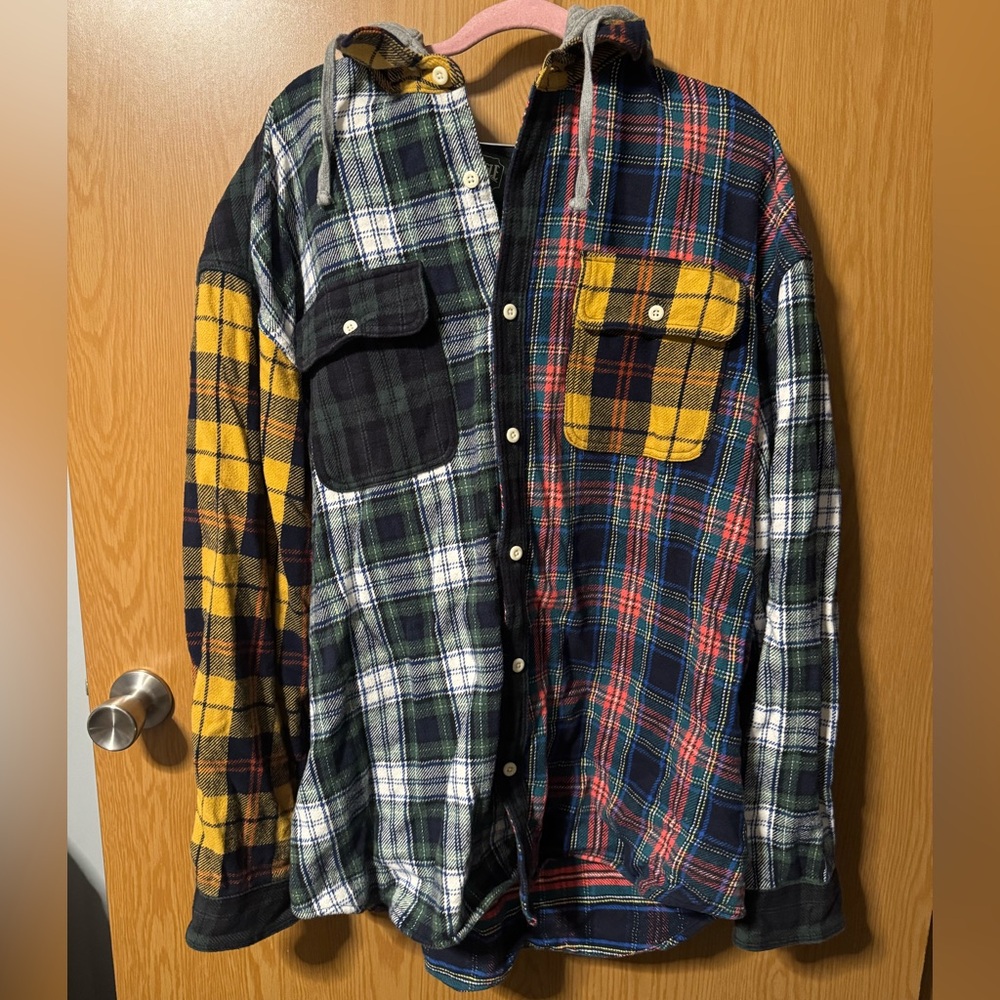 American Eagle Multicolor Plaid Men's flannel with hood